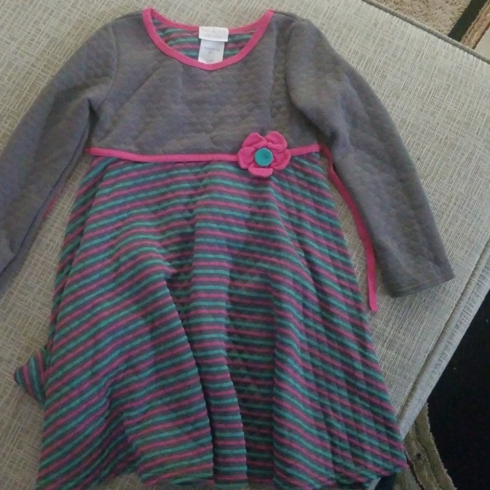 Girls dress